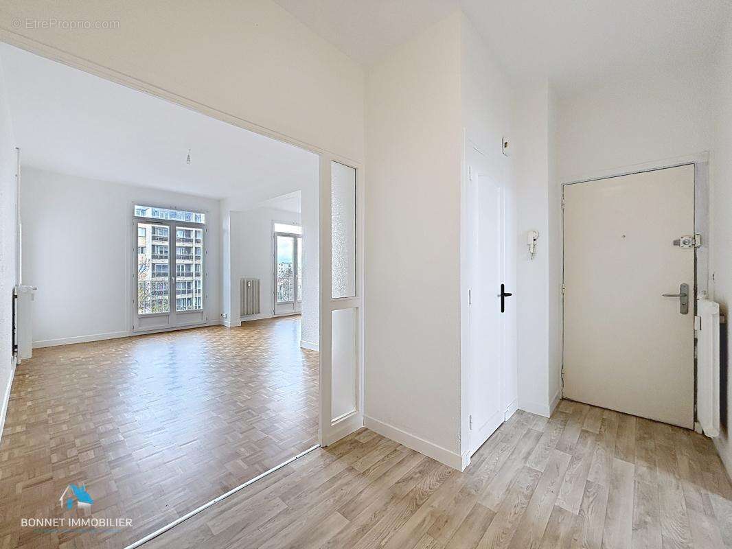 Appartement à COURNON-D'AUVERGNE