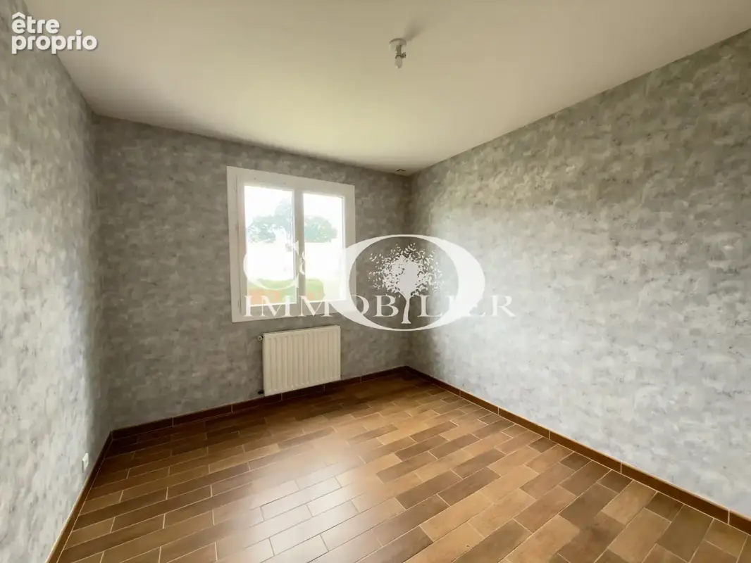 Maison 3 chambres + un bureau - garage et 622 m2 de terrain - photo 7