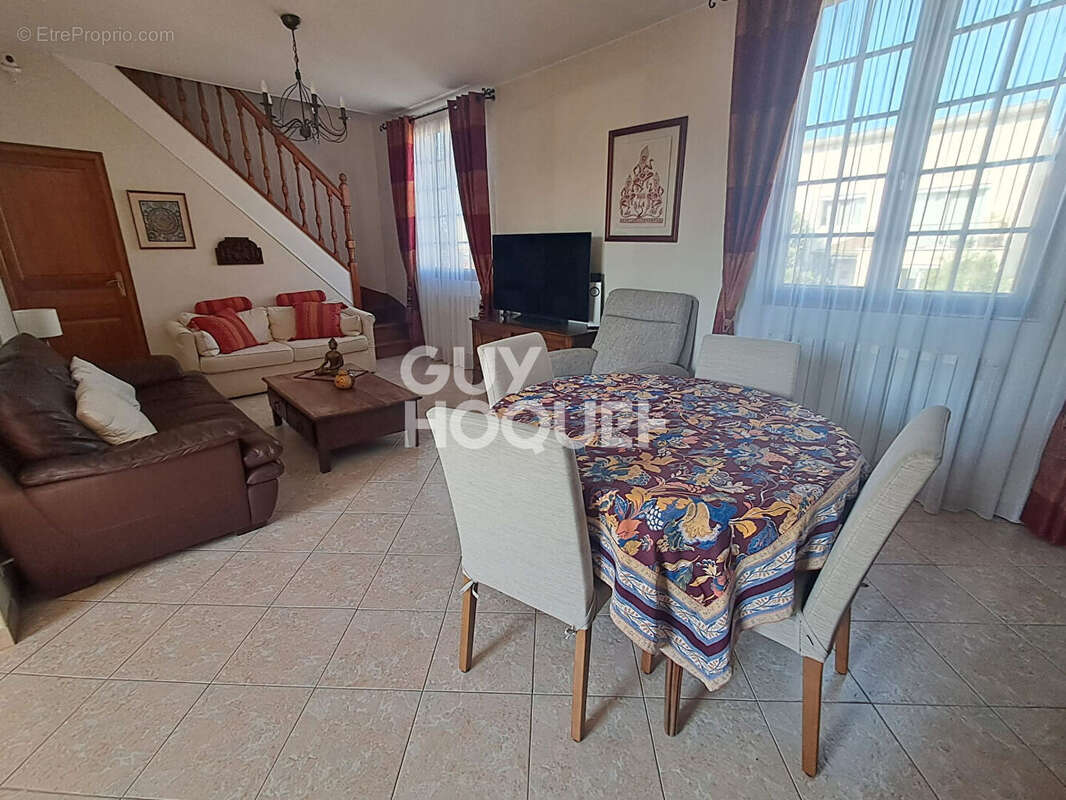 Maison à LE BLANC-MESNIL