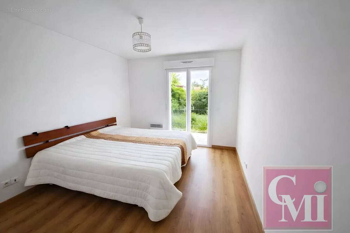 Appartement à BREUILLET