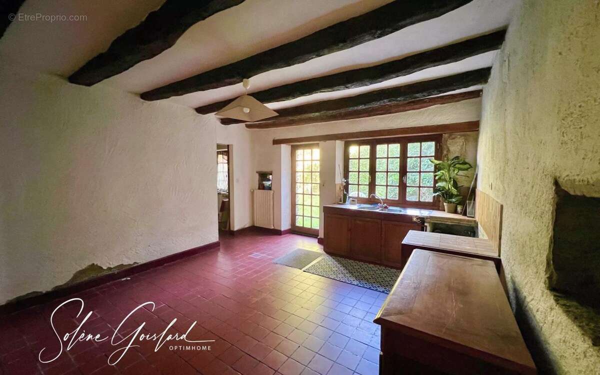 Ensemble immobilier !! RARE SUR LE MARCHÉ !! Chaumière et locaux commerciaux loués à 5 min des plages - photo 5