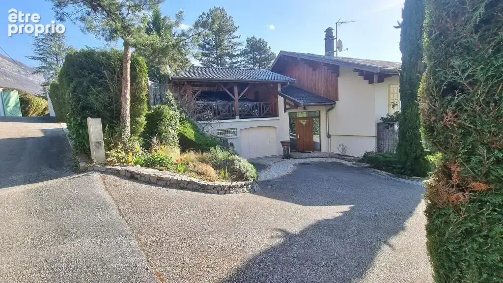 Maison à SAINT-ISMIER