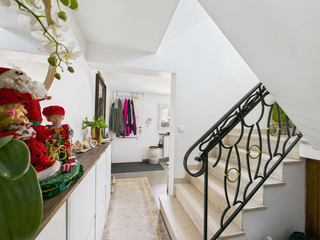 Maison à SARTROUVILLE