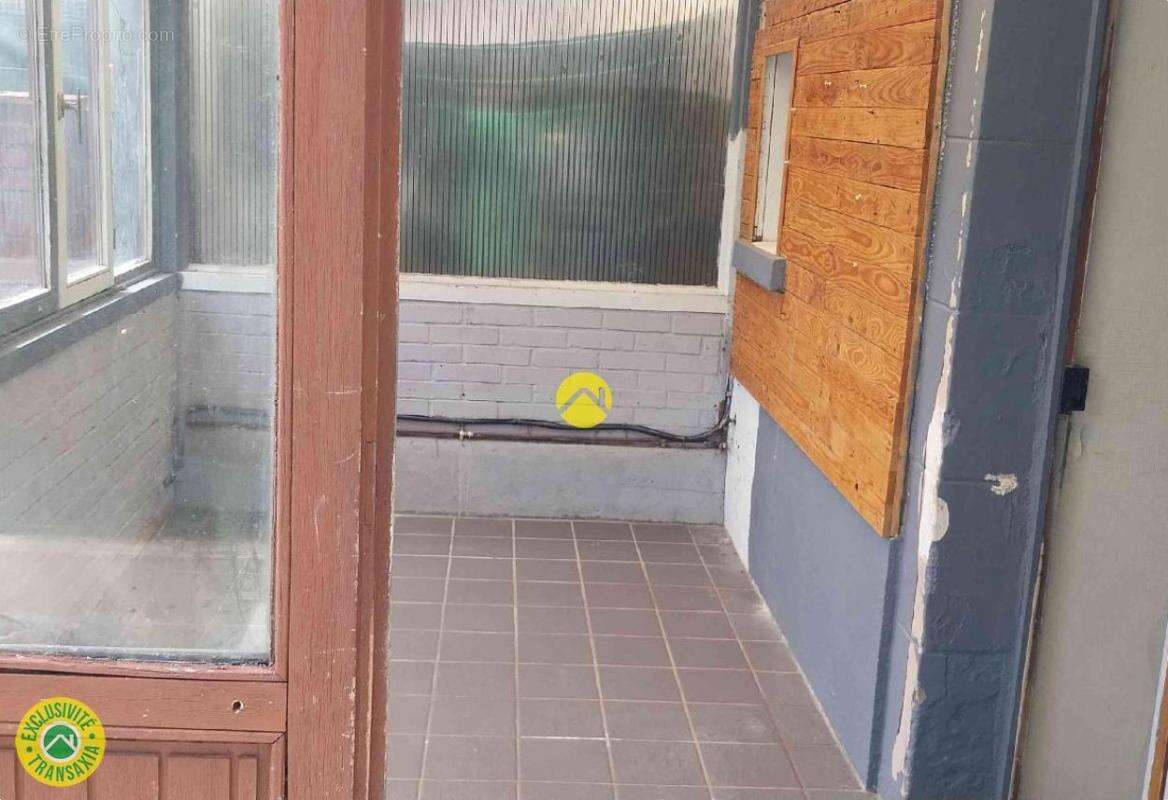 Maison à GROSSOUVRE