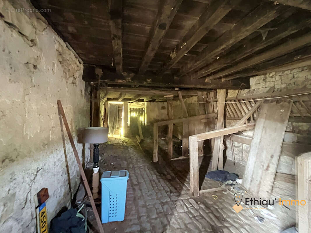 Maison 213 m² à Guindrecourt-Sur-Blaise  - photo 7