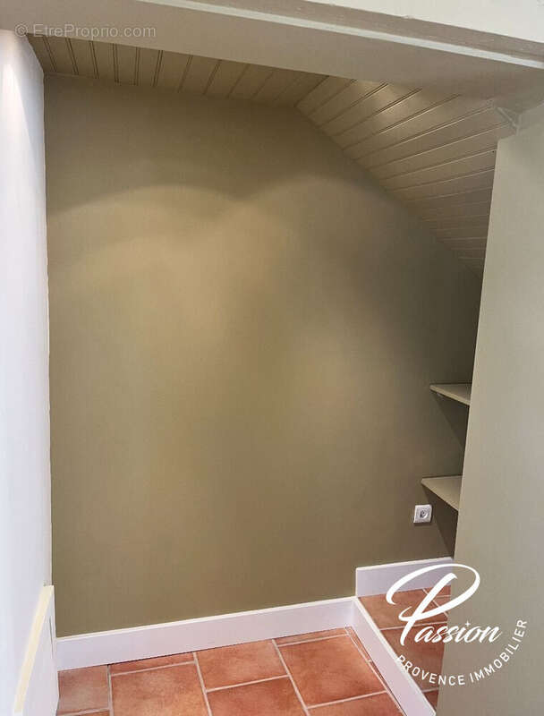 Appartement à MAILLANE