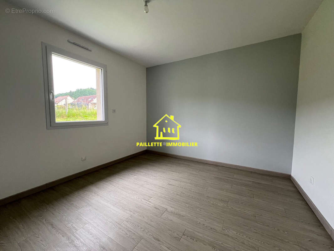 Maison à GRUCHET-LE-VALASSE