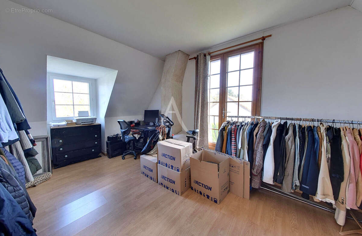 Maison à SACQUENVILLE