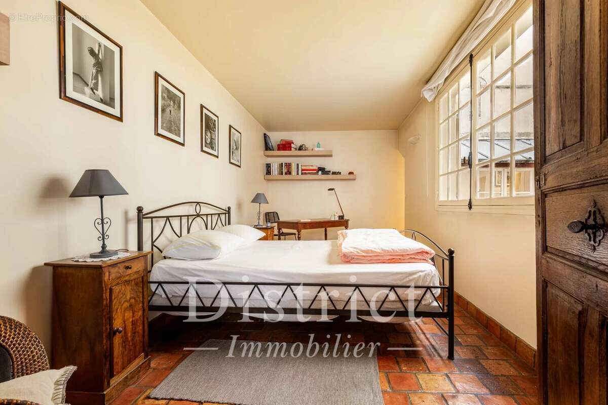 Appartement à PARIS-4E