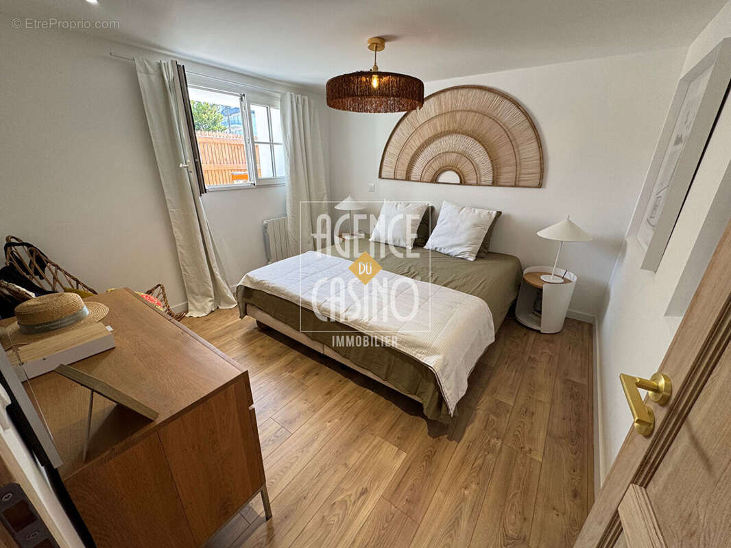 Maison en pierres, Le Pouliguen, proche centre bourg, 5 pièce(s) 138.36 m2 - photo 9