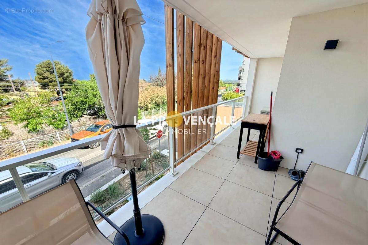 Appartement à ROGNAC