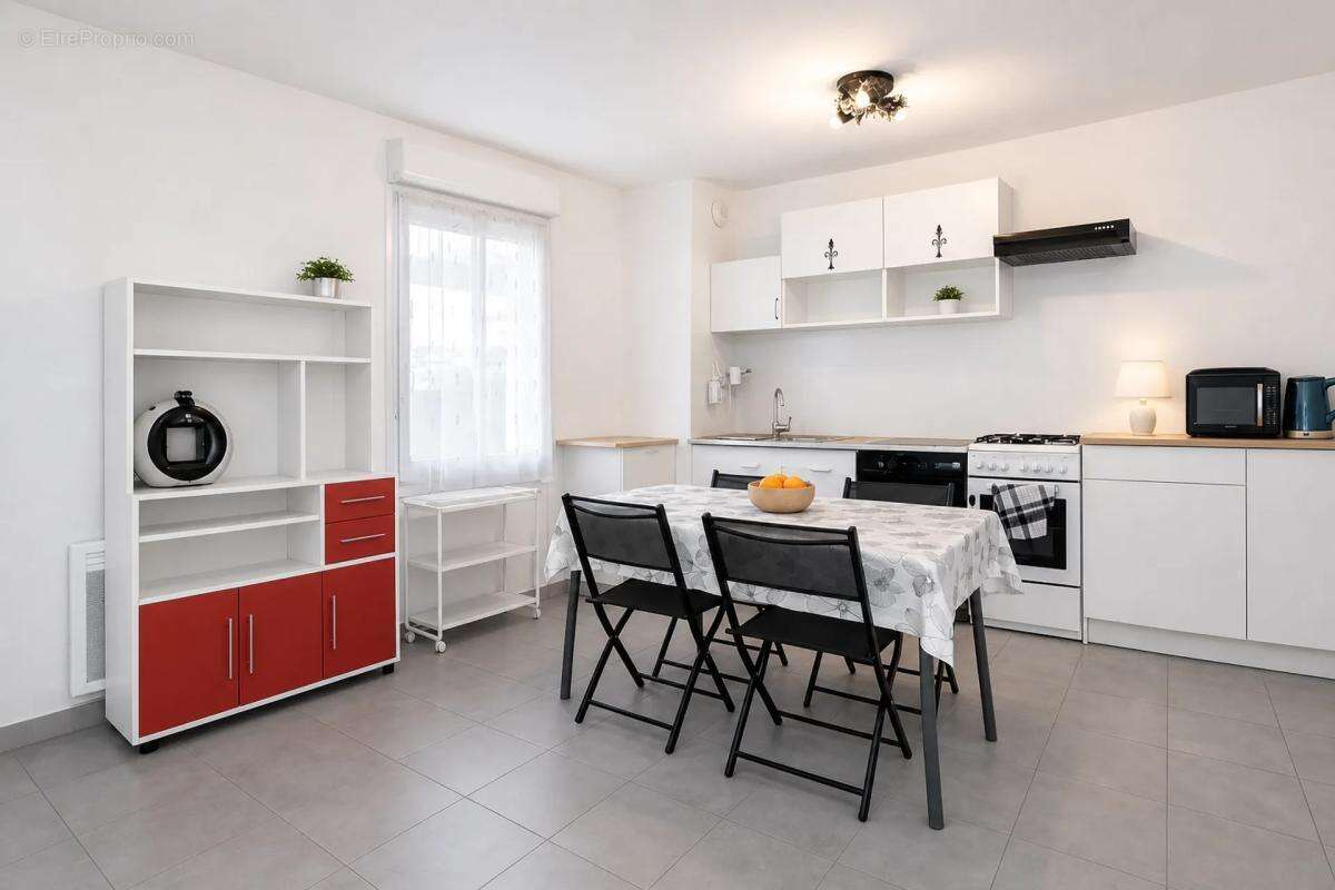 Appartement moderne 3p-Quartier St ASSISCLE-GARAGE-100m²Terrasse - photo 5