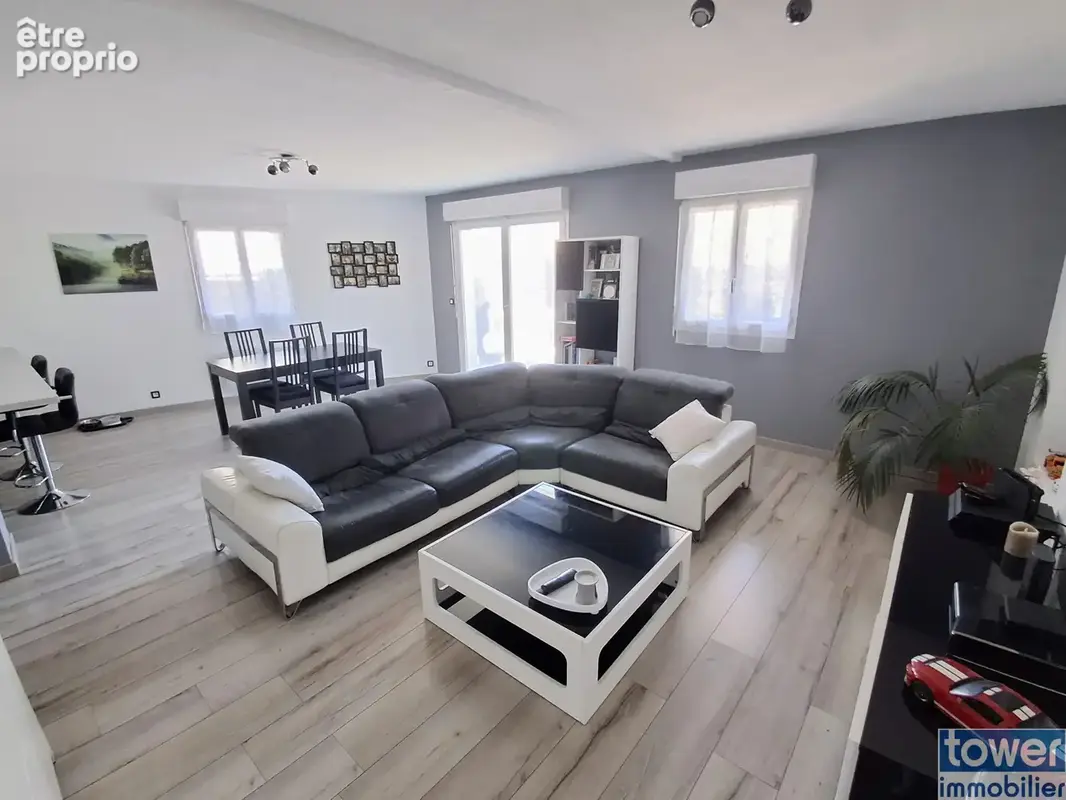 Appartement 3 pièces avec grand jardin, garage et stationnements - photo 2