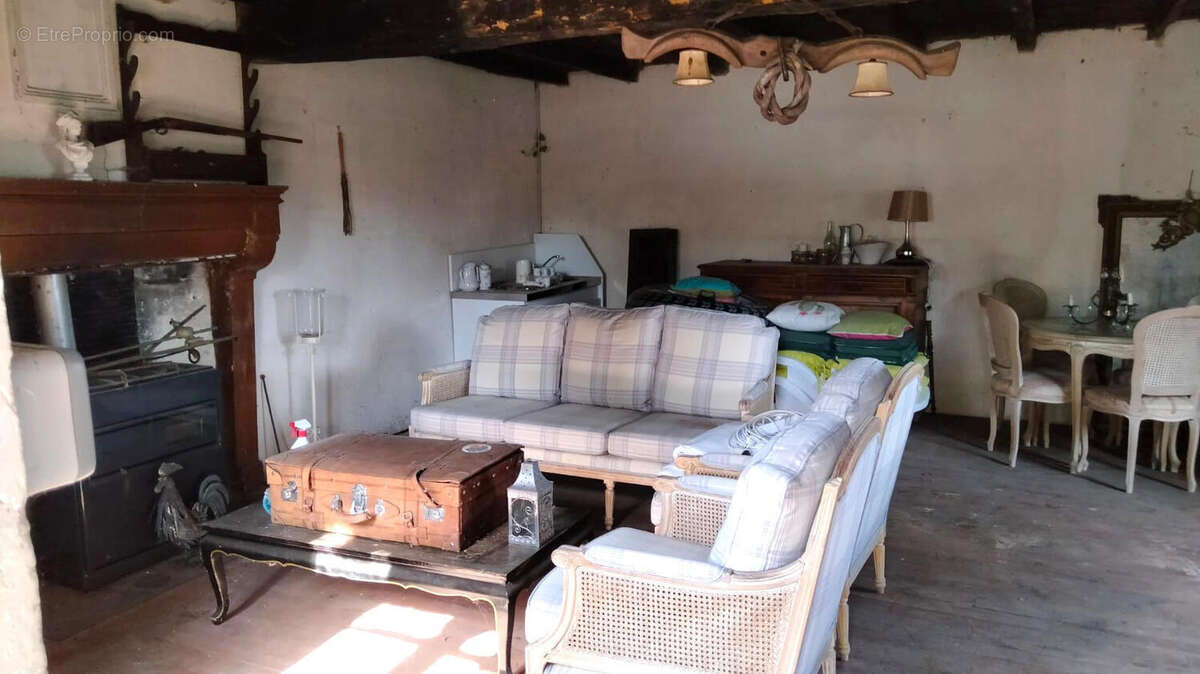 COTTAGE - Maison à AUNAC