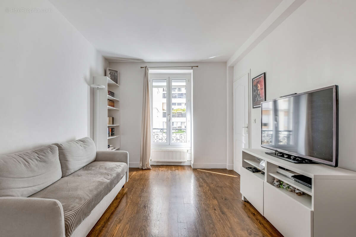 Appartement à PARIS-11E