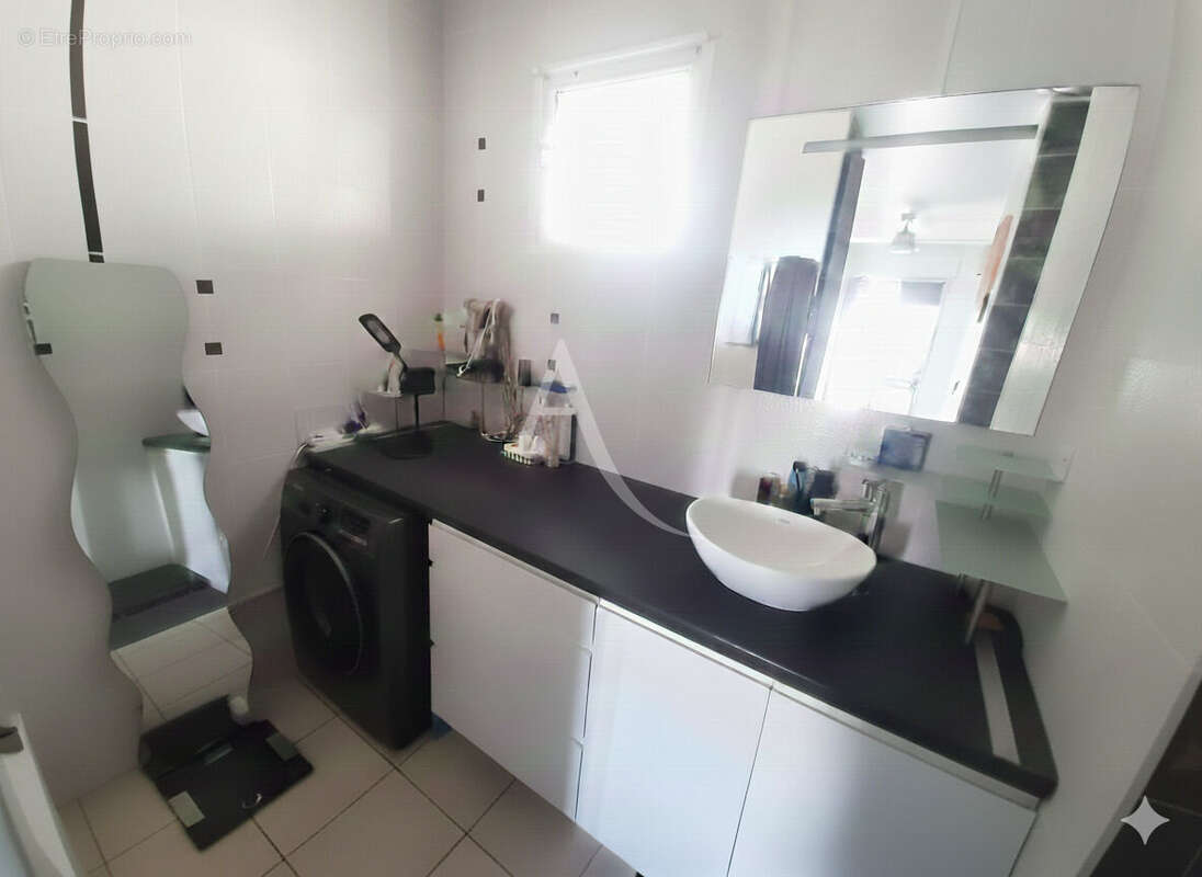 Appartement à LES TROIS-ILETS