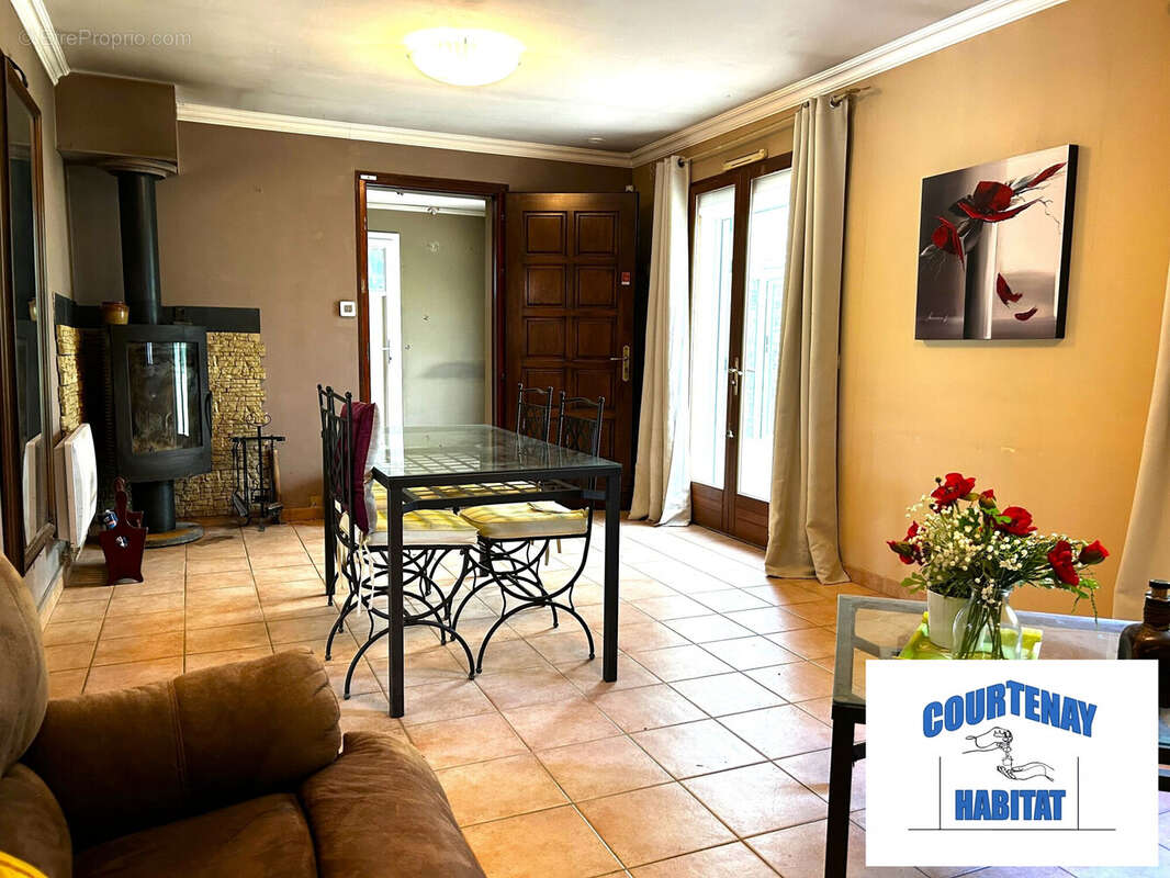 Maison à CHUELLES