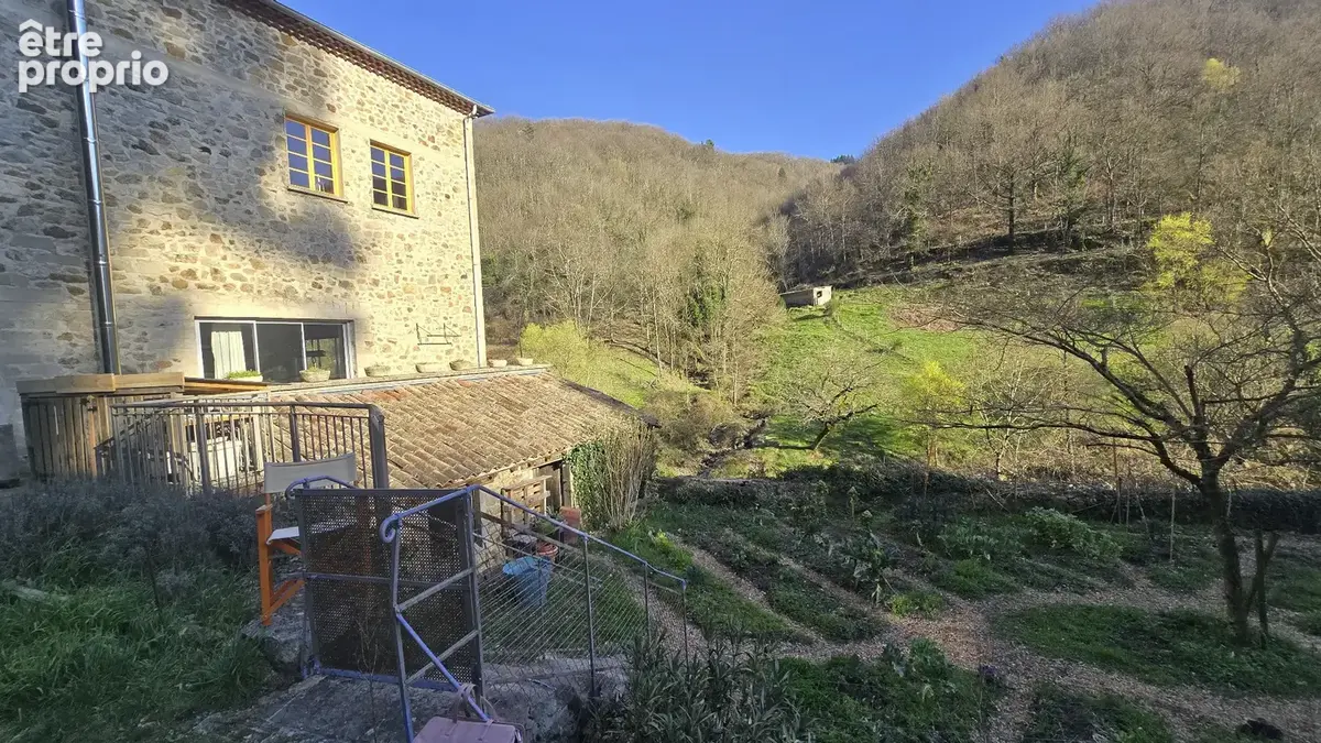 Ardèche - Ancien moulinage en pierres dans la vallée de l'Auzène - 6 logements - une grande salle 232m² - dépendance - piscine - - photo 20