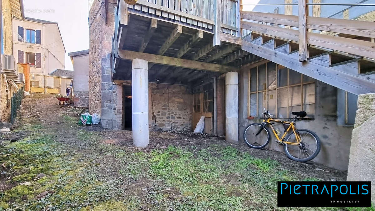 Appartement 80 m² à Cublize  - photo 8
