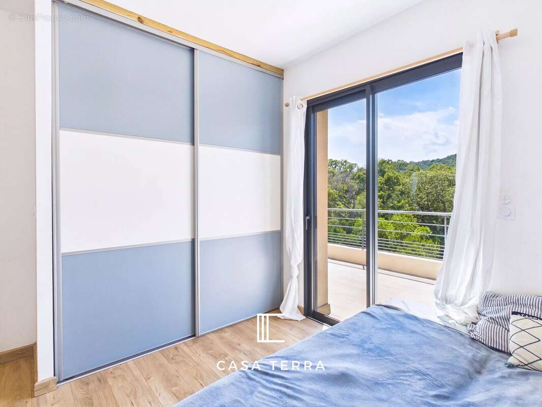 LENZA - Villa composée de 3 logements, vue collines / Pinarello - photo 11