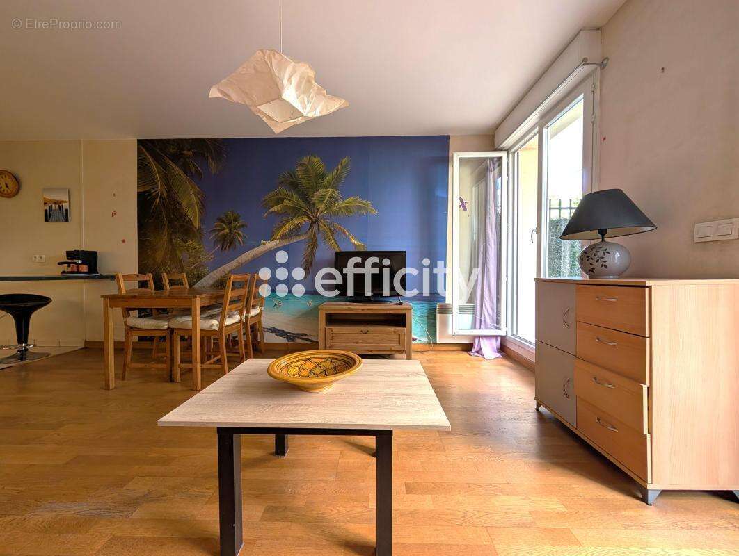 Appartement à EPINAY-SUR-SEINE