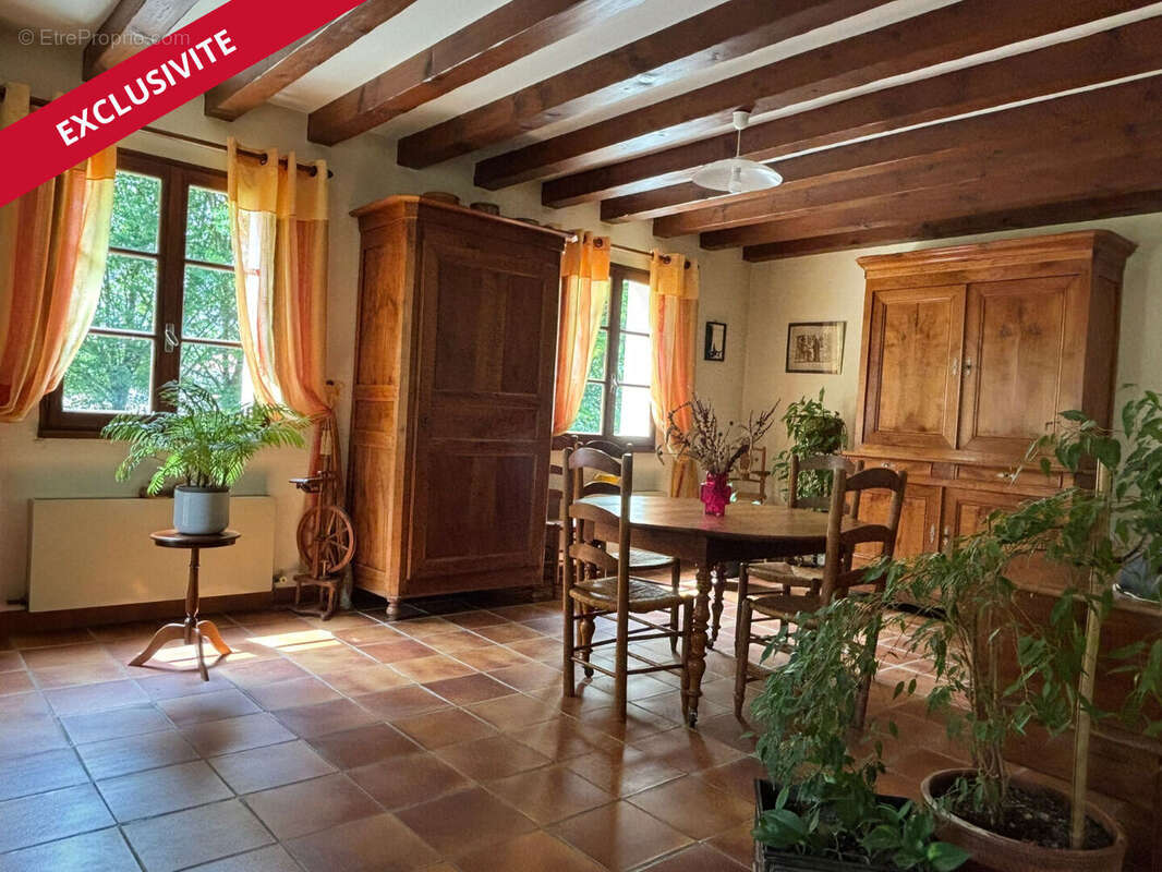 Maison à SAINT-PIERRE-D'EXIDEUIL