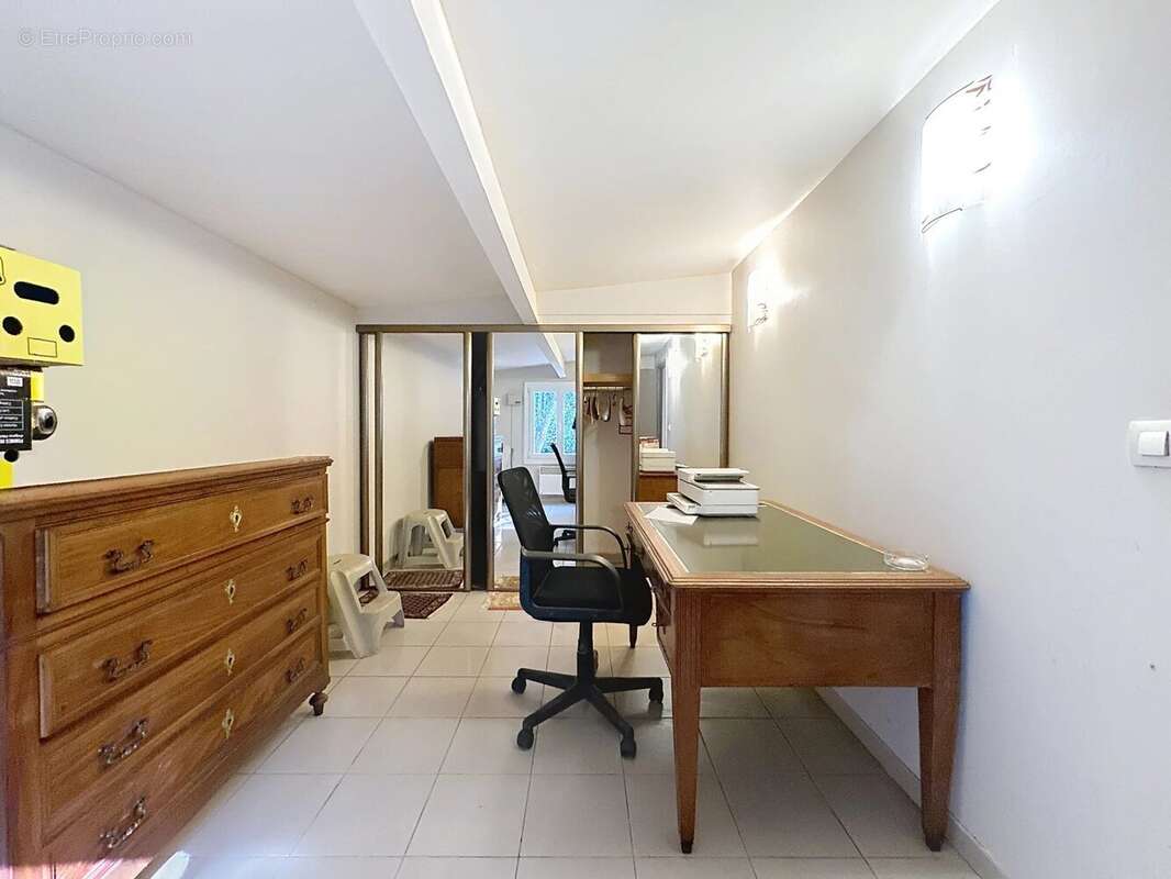 Maison à NANS-LES-PINS