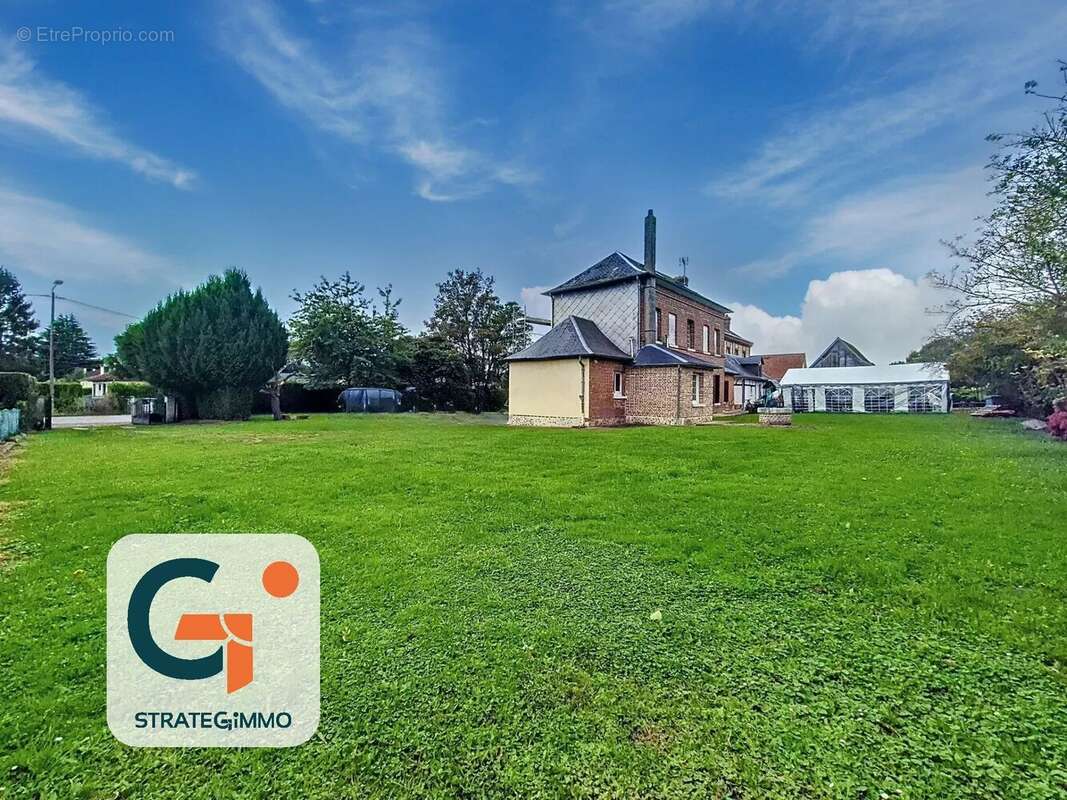 Maison à SAINT-OUEN-DE-THOUBERVILLE