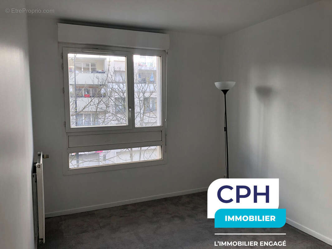 Appartement à COURBEVOIE