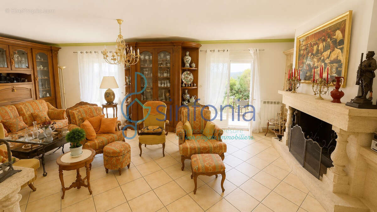 Maison à SERNHAC