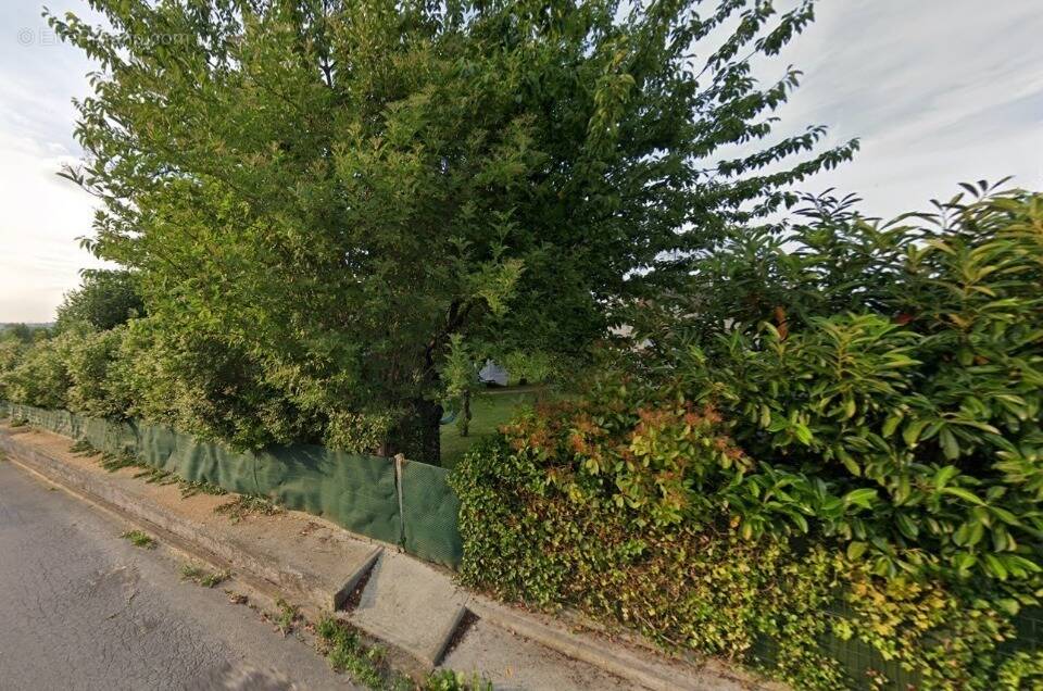 Terrain à EPINAY-SUR-ORGE