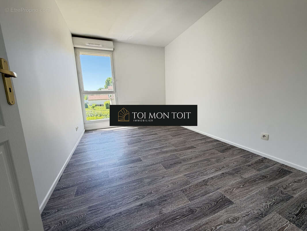 Appartement à SURVILLIERS