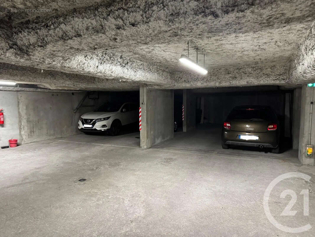 Parking à LYON-7E