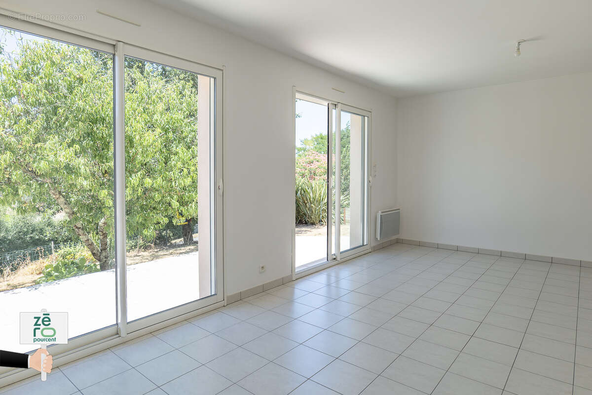 Maison à NESMY