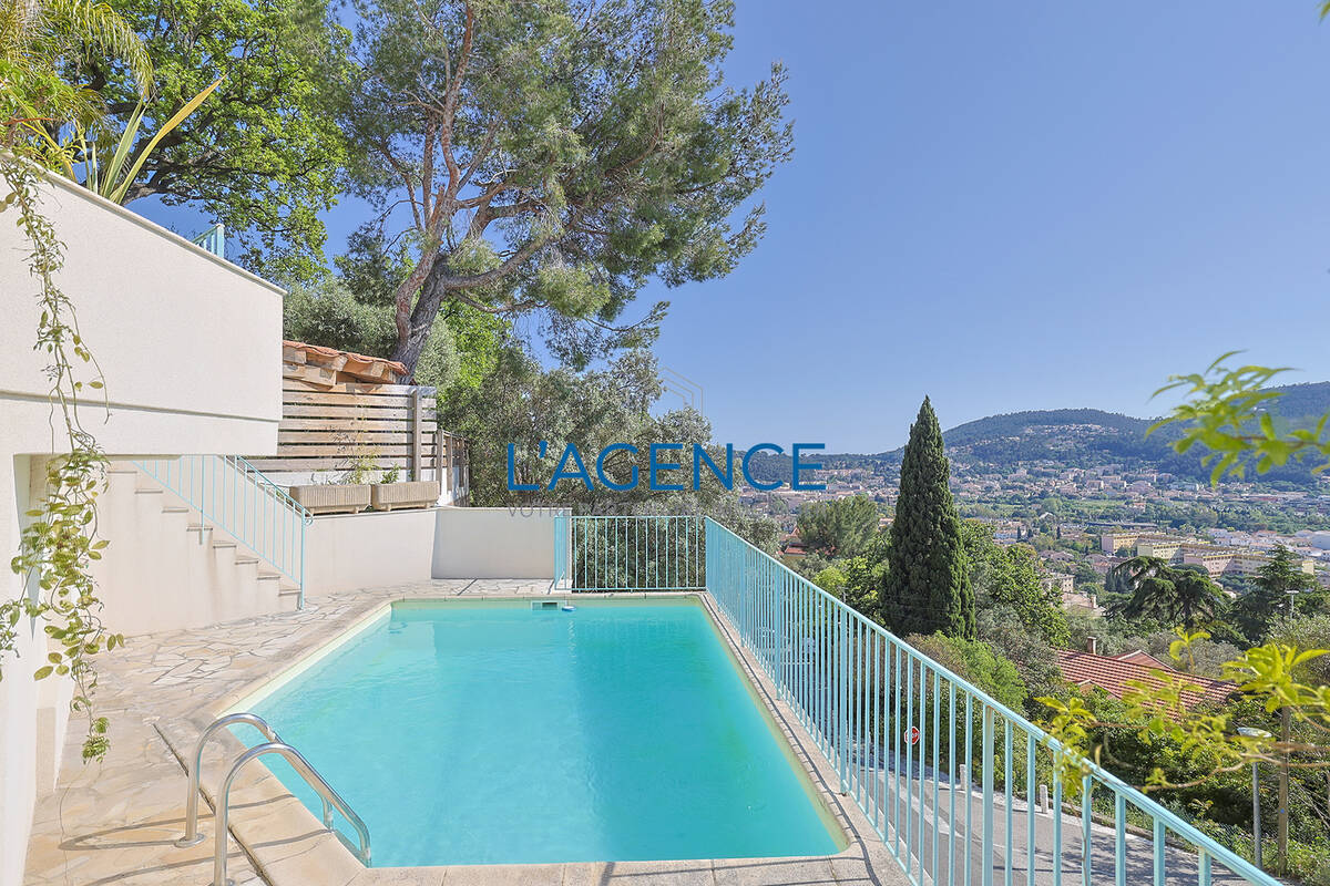 Maison à HYERES