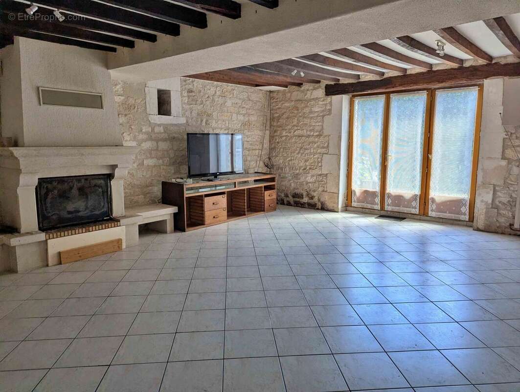 salon habitation sud Yonne - Maison à CHAMPS-SUR-YONNE