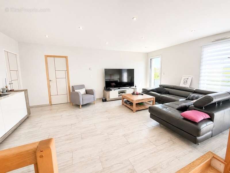 Superbe Maison contemporaine lumineuse avec terrasse et suite parentale – à découvrir ! TREGLONOU (29) - photo 7