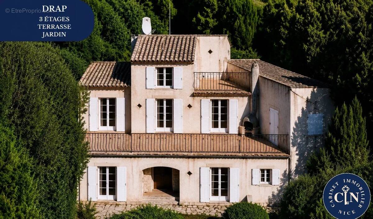 Maison à DRAP
