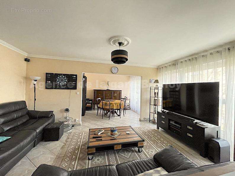 Salon - Appartement à BRUNOY