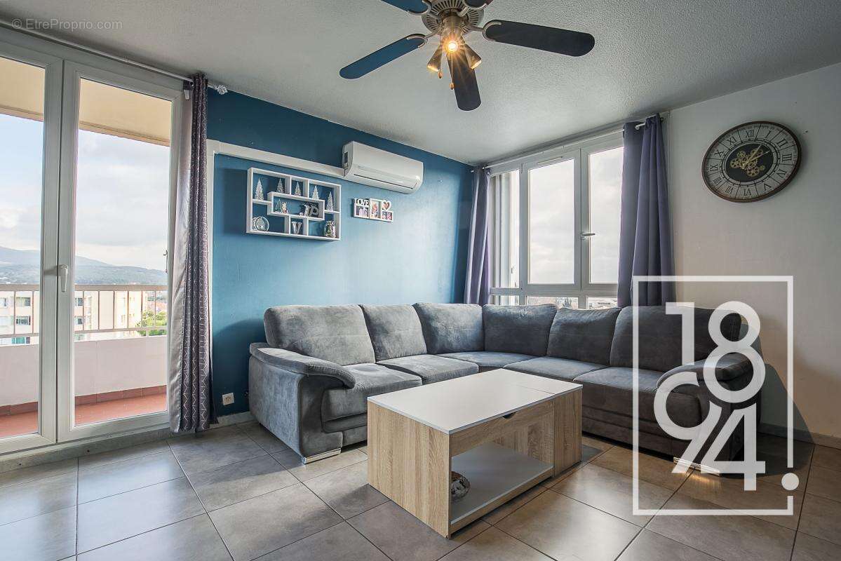 Appartement à MARSEILLE-15E