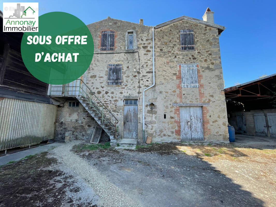 Maison à DAVEZIEUX