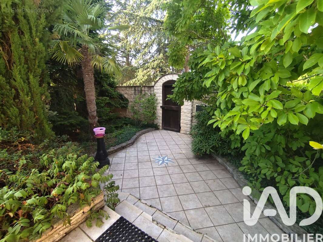 Photo 3 - Maison à FEURS