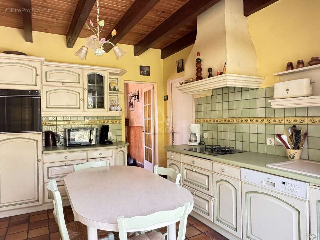 Maison à VOEUIL-ET-GIGET