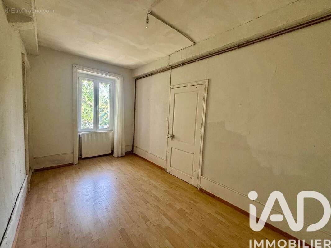 Photo 8 - Appartement à BUCEY-LES-GY