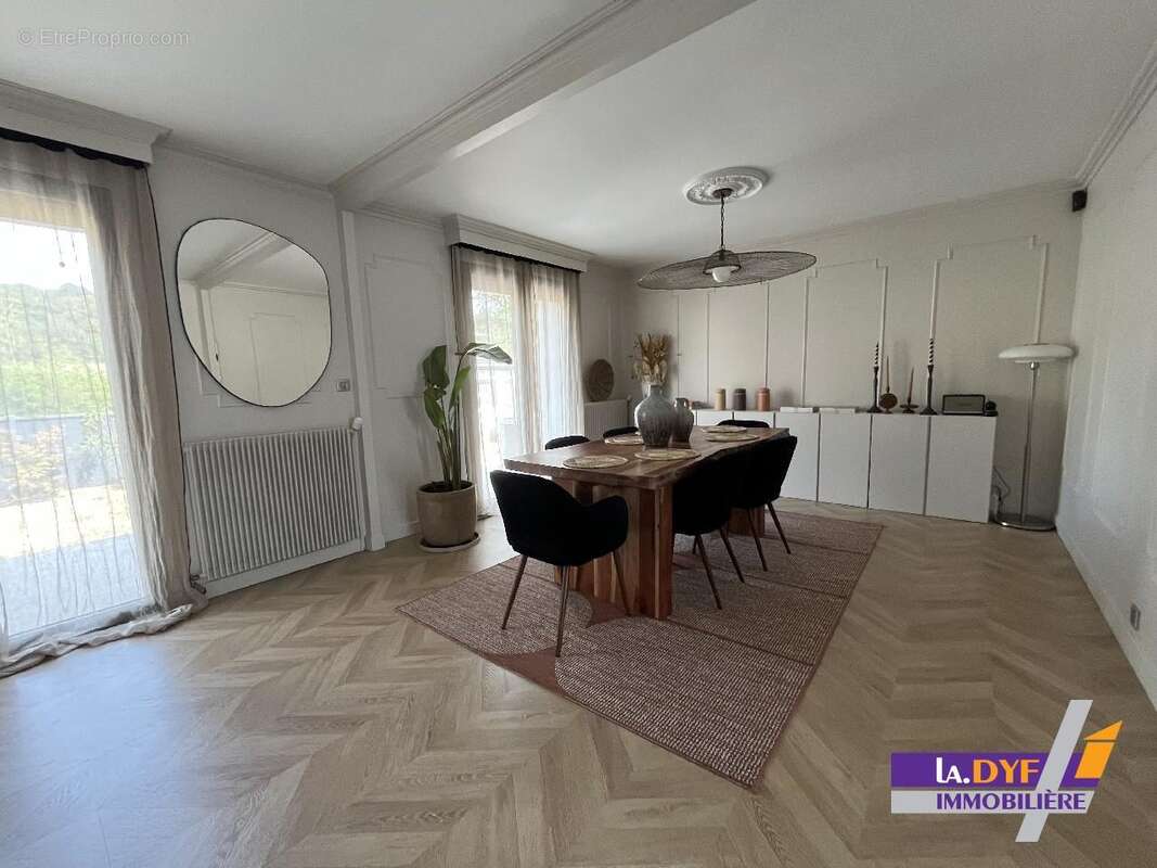Maison 145 m² à Coubron  - photo 6