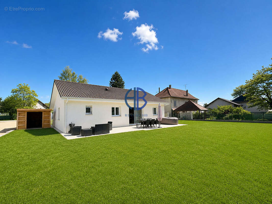 Maison à LES ABRETS