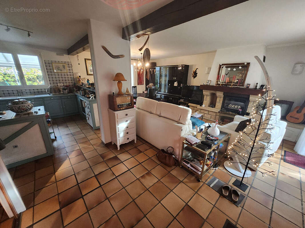 Maison à VILLEMOMBLE