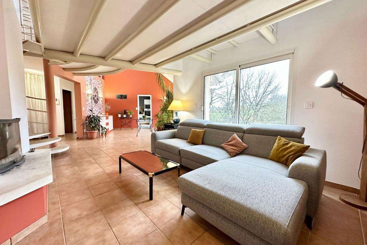 Maison à VALADY