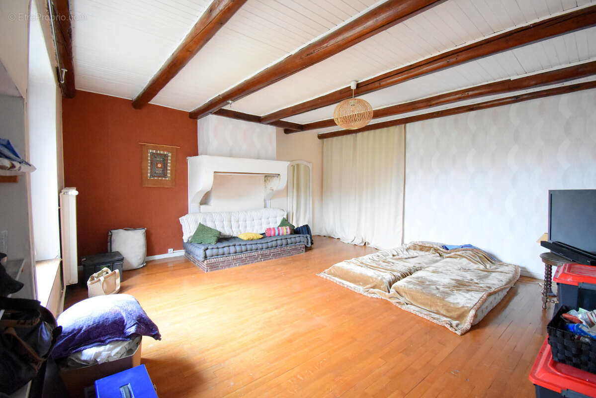 Maison à VANNES-LE-CHATEL