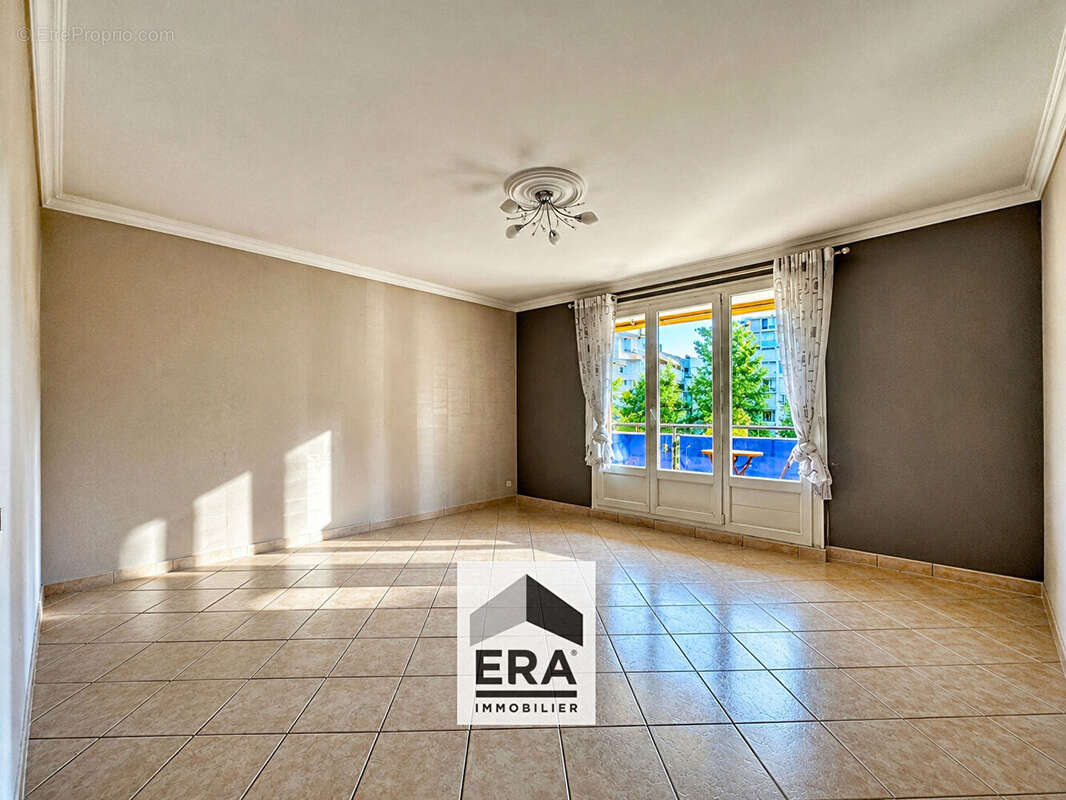 Appartement 3p avec balcon, parking et cave - photo 2